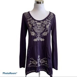 Johnny Was Sharkbite Hem Embroidered Top